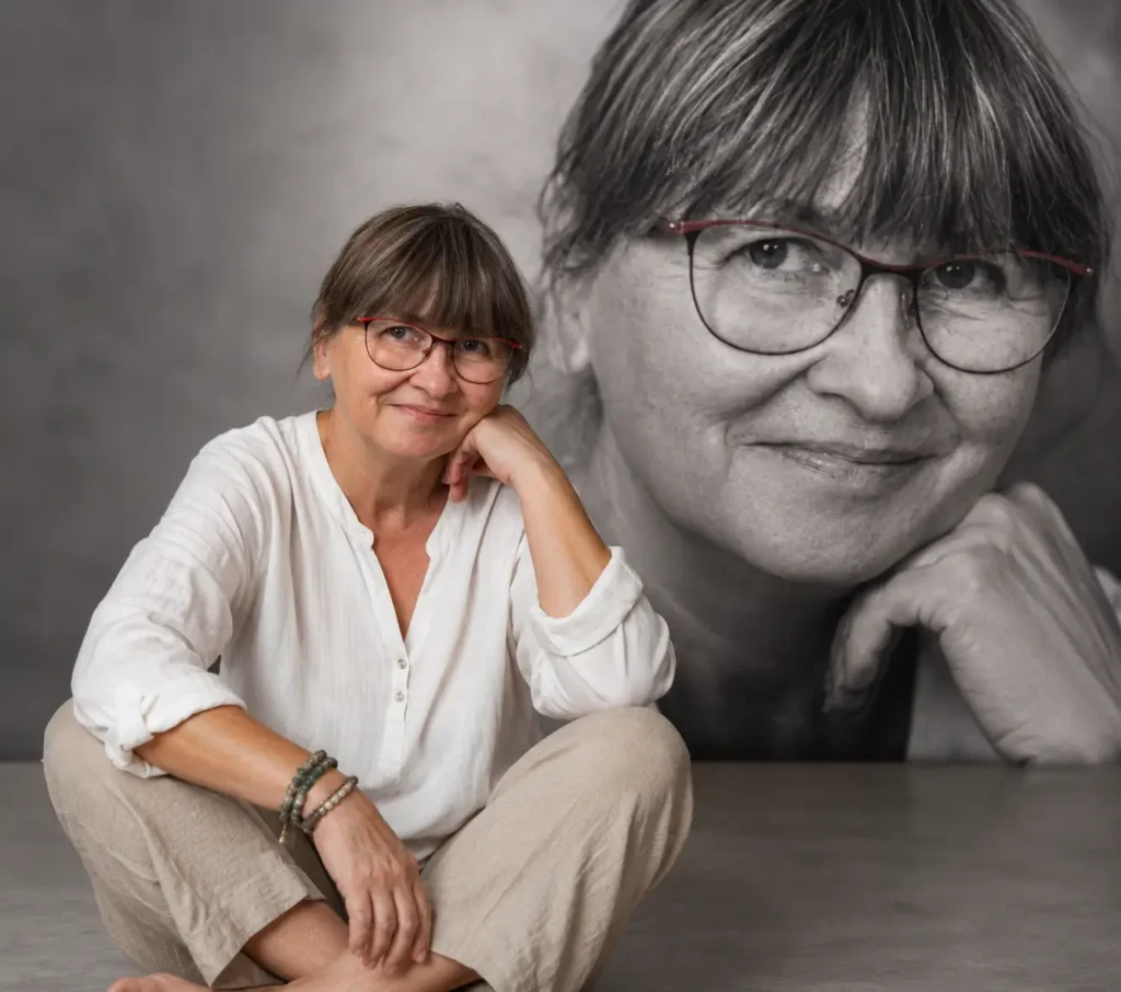 Zena zamyslena nad zivotom